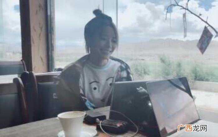 黄雅莉唱歌，黄雅莉在海拔3740米的札达县唱歌