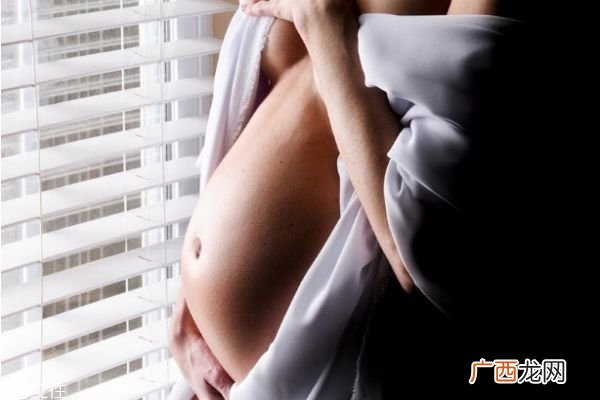 孕妇4个月能不能吃螃蟹 孕妇吃螃蟹不能吃什么