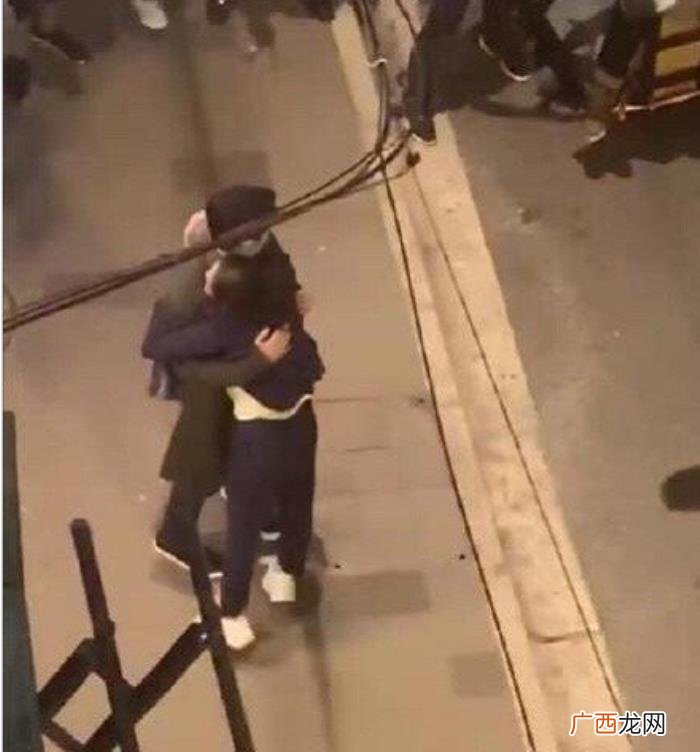 刘诗诗的脚，32岁刘诗诗一个勾腿踮脚少女气质真绝