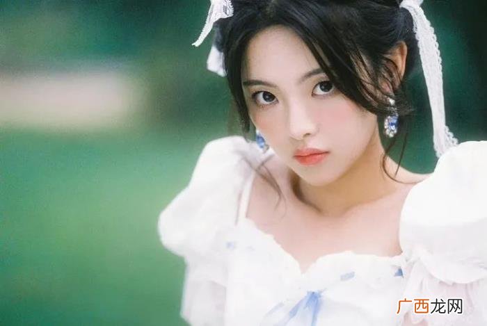 杨超越造型，为什么杨超越的红衣汉服造型这么美