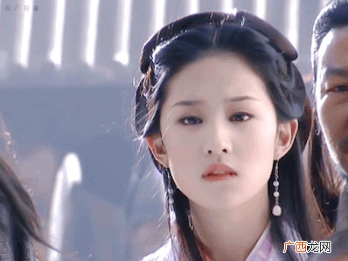 杨超越造型，为什么杨超越的红衣汉服造型这么美