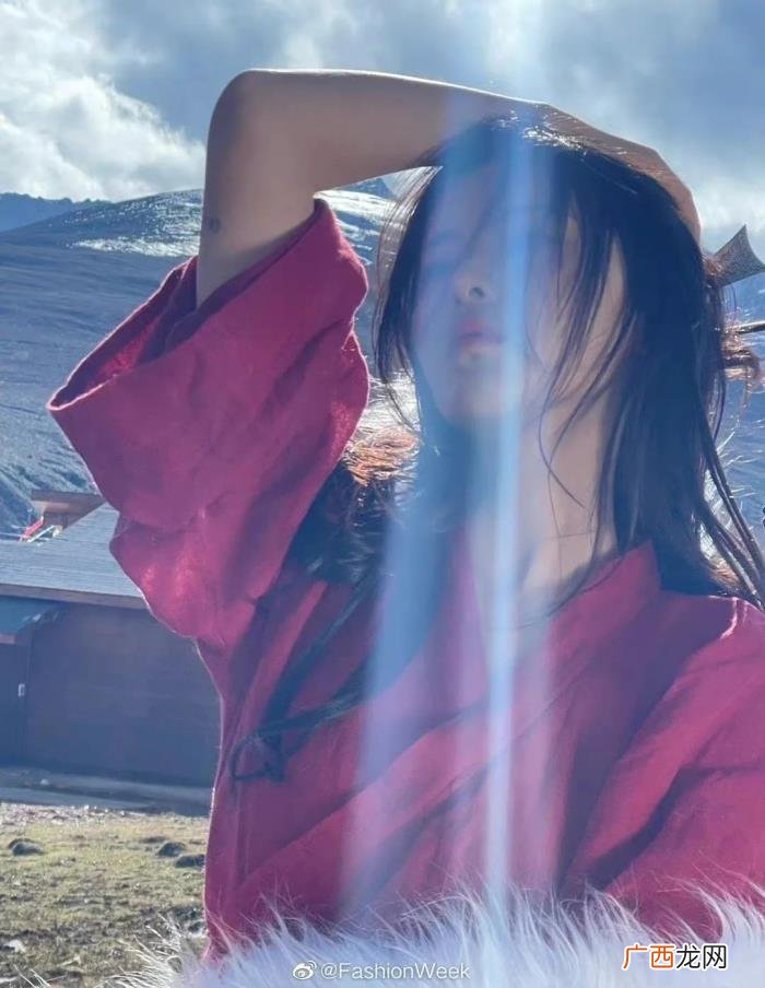 杨超越造型，为什么杨超越的红衣汉服造型这么美