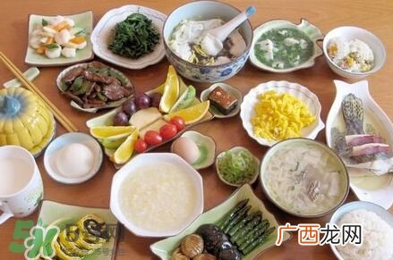生孩子时吃什么易助产？生孩子时吃巧克力