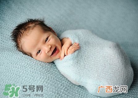 勒博耶分娩法的具体步骤是什么?勒博耶分娩法有哪些优点?