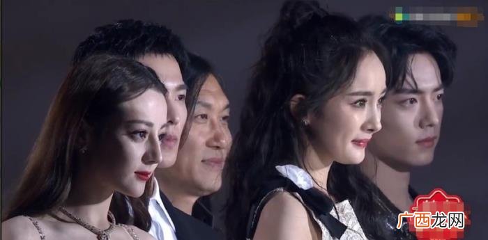 肖战的侧颜，肖战绝美侧颜简直不给女明星留后路