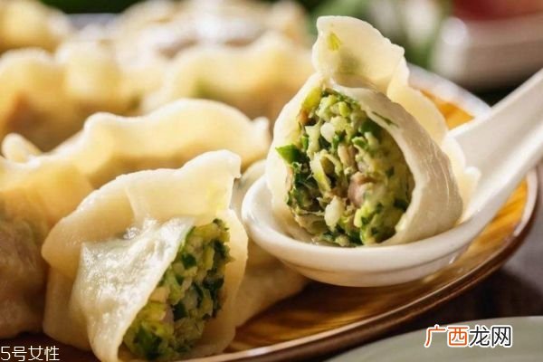 孕妇可以吃荠菜水饺吗 孕妇吃了荠菜会怎样