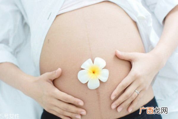 剖腹产为什么要剃毛 剖腹产侧睡好还是平睡好