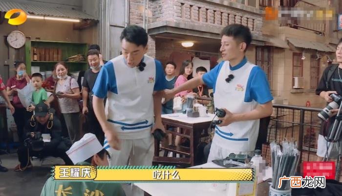 王耀庆胡军,胡军、王耀庆用哥圈法则教会小生裂变