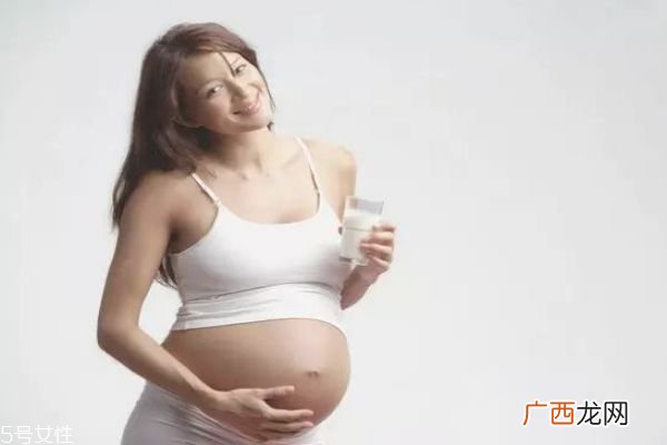 孕妇补钙有几个阶段 孕妇每天补钙的最佳时间