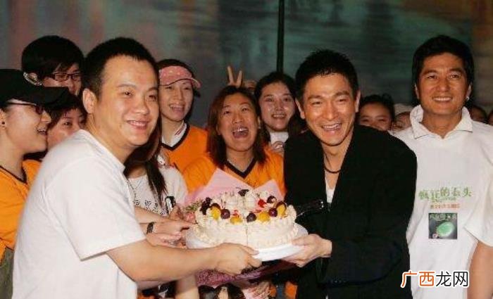 刘德华投资，13年前刘德华300万投资赚回2000万票房