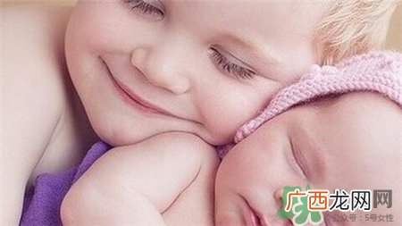二胎剖腹产还是在原刀口上吗?二胎剖腹产比一胎疼吗?