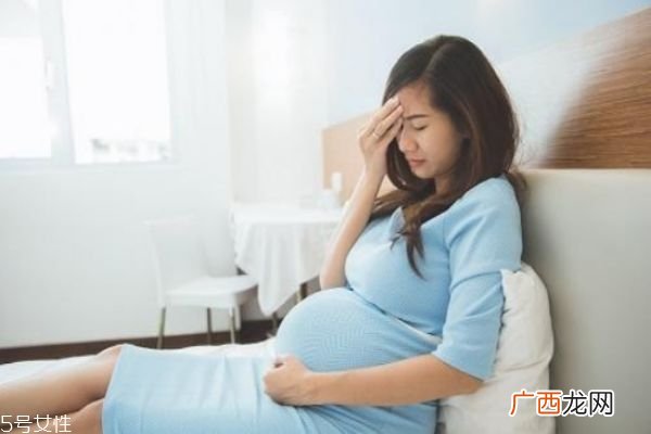 孕妇高烧对胎儿有没有影响 孕妇发烧这样做