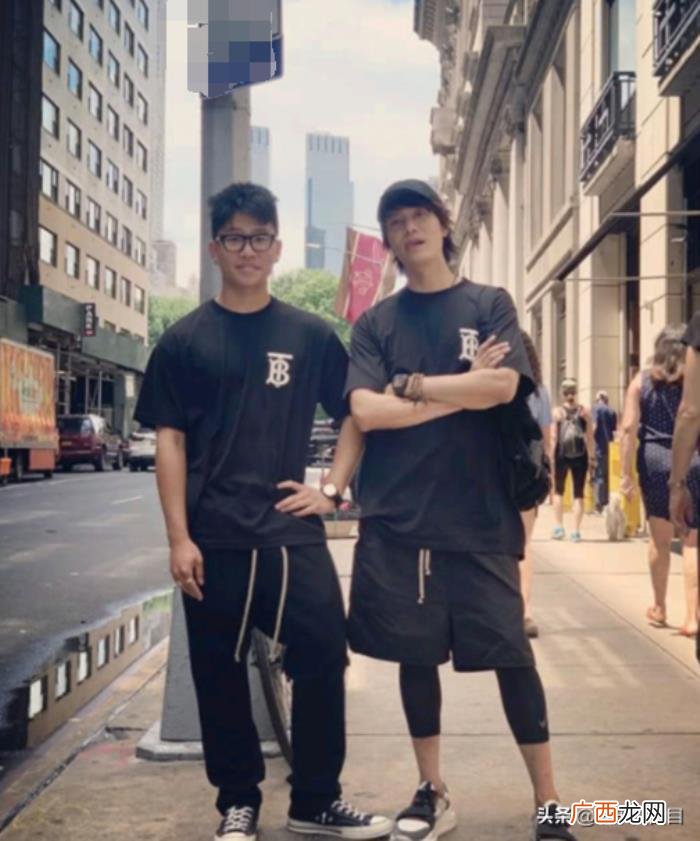 陈坤的微博，43岁陈坤发微博为68岁母亲庆生