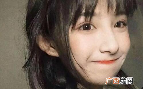 聊天怎么和女生打开话题？扮演熟人消除陌生感