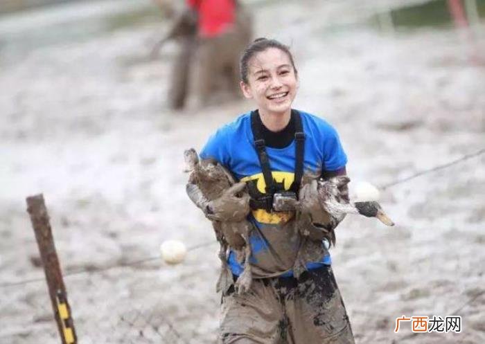 陈伟霆喜欢，陈伟霆曾自曝喜欢前女友Angelababy这两点