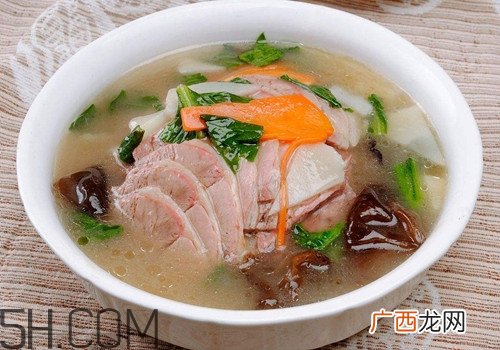 怀孕一个月可以吃羊肉吗？怀孕一个月可以吃牛肉吗?
