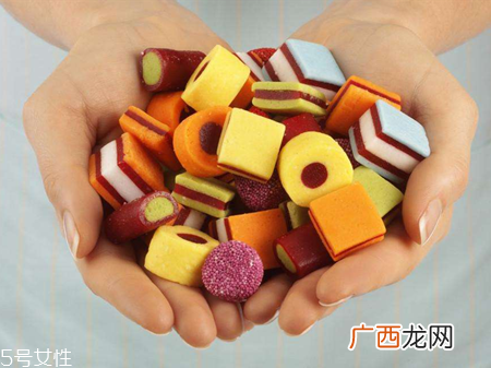 羊水少为什么不能吃甜？孕妇需注意两大因素