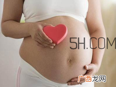 怀孕肚子痛正常吗？怀孕三个月胎儿无胎心是怎么回事？