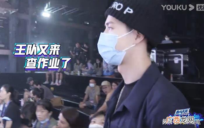 王一博夺冠，王一博率领一波王炸夺冠非议声不断