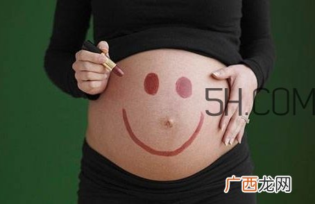 胎膜早破是一直流水吗?胎膜早破的临床表现