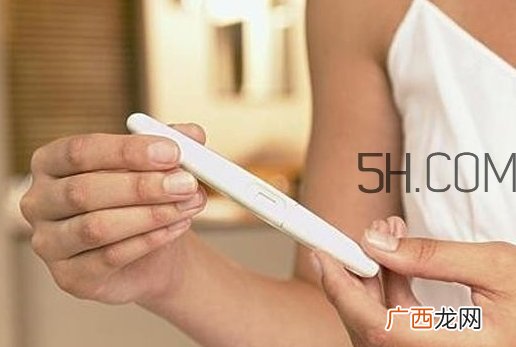 羊水早破的原因是什么？羊水早破能顺产吗？