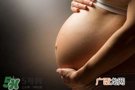 孕妇坐火车卧铺可以吗?孕妇坐火车有什么优待?
