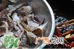香辣蟹怎么做最好吃？香辣蟹怎么处理螃蟹？