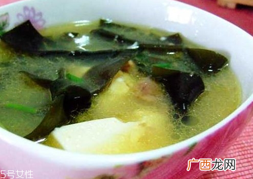 羊水少不可以吃什么水果？两种水果不能吃