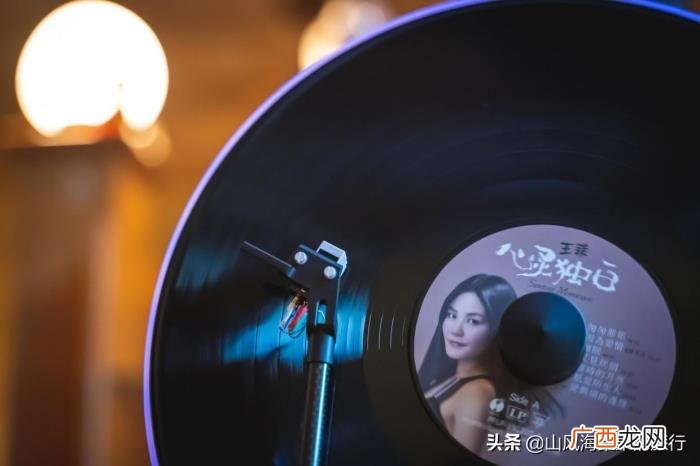 黑胶唱片机，黑武士HiFi立式黑胶唱片机试用体验