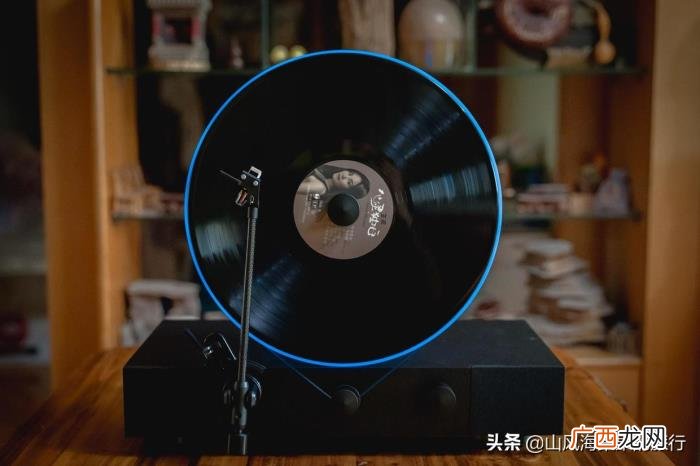 黑胶唱片机，黑武士HiFi立式黑胶唱片机试用体验