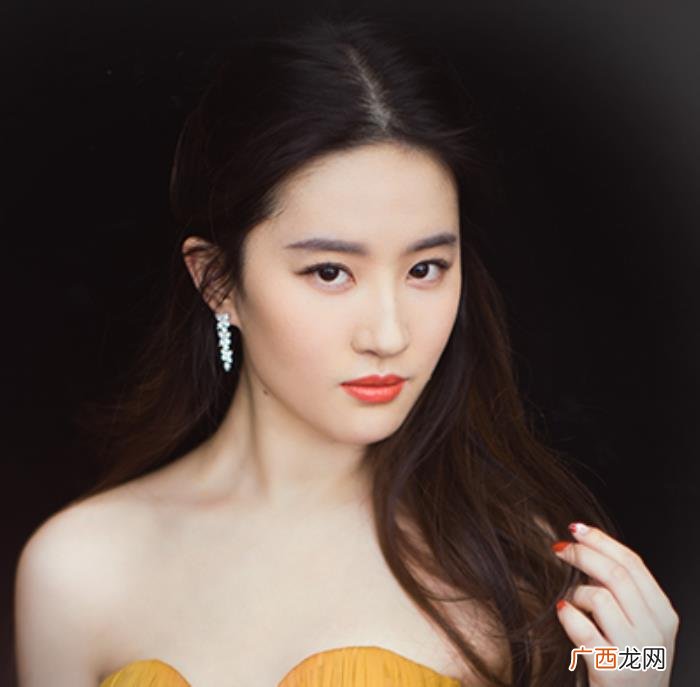 刘亦菲座驾，娱乐圈豪车座驾最多的女星竟是刘亦菲