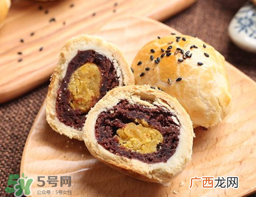 孕妇可以吃蛋黄酥吗 坐月子可以吃蛋黄酥吗