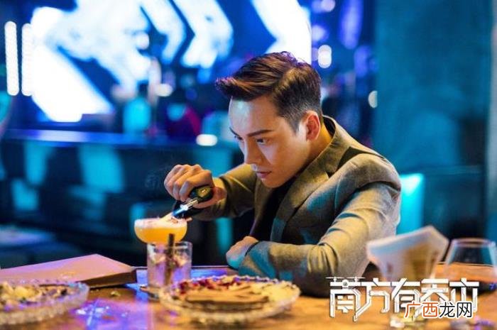 陈伟霆胖了，出演南方有腹肌的陈伟霆李现曾经也都是胖子啊