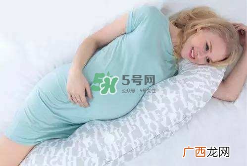 孕晚期怎么睡觉才舒服？孕晚期正确睡姿