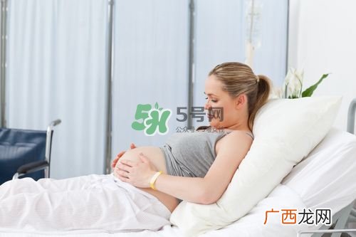 孕妇左侧卧睡不着怎么办？孕期左侧睡不舒服怎么办？