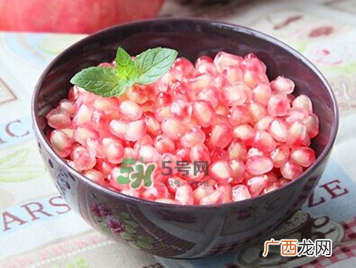 石榴怎么剥方便？怎么快速剥石榴？