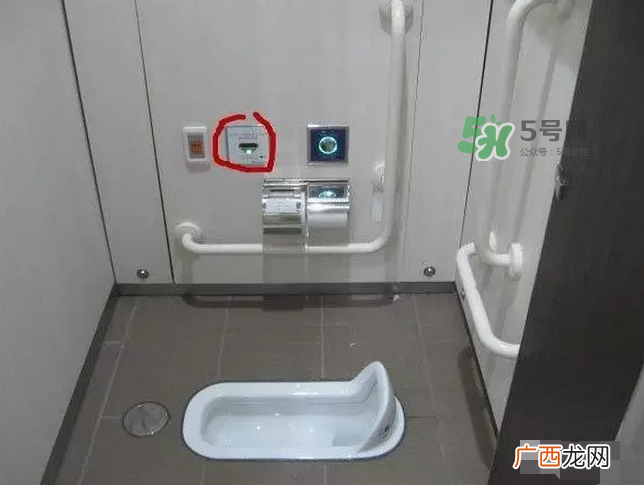 孕期可以蹲着上厕所吗？孕期上厕所会压到宝宝吗？