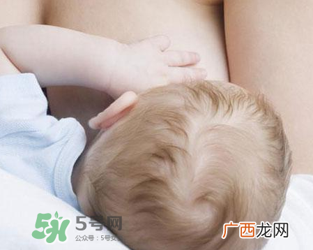 头胎有奶二胎有奶水吗？头胎有奶二胎没奶正常吗？