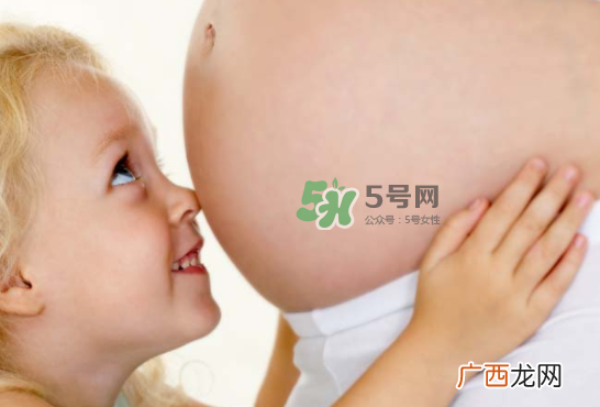 孕妇吹空调有辐射吗？空调对孕妇有辐射吗？