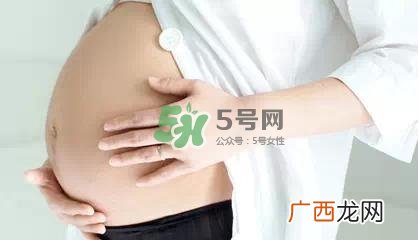 孕期肚皮痒是怎么回事？妊娠纹痒怎么办？