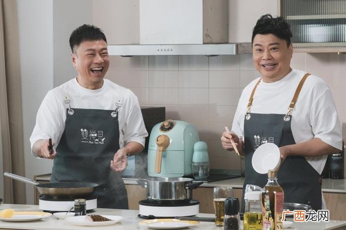 演员吃道具，黎耀祥自曝演员们爱吃道具饭是因为周润发