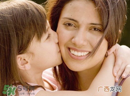 第一次当妈妈是什么感觉?第一次当妈妈是什么感受?
