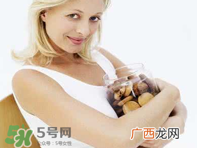 孕妇吃甜食宝宝会头大吗？孕期吃甜食宝宝会头变大吗？