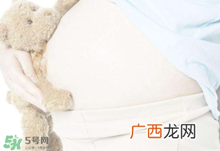 孕妇能用花露水吗？花露水对孕妇有影响吗？