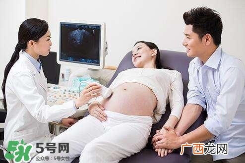 四维彩超能看出男女吗？四维彩超能看清手指吗？