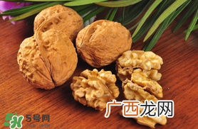孕妇一天吃几个核桃最好？孕妇吃核桃的最佳时间