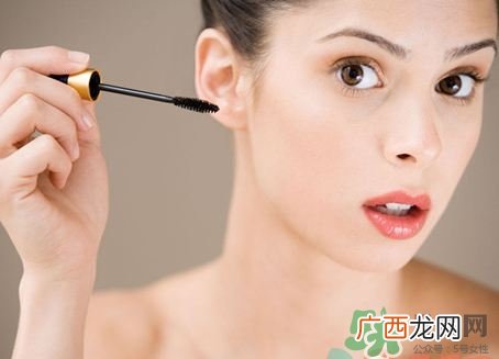 孕妇能抹护肤品吗?孕妇能化妆吗?