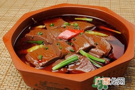 孕妇可以吃鸭血吗？孕妇可以吃鸭血粉丝吗？