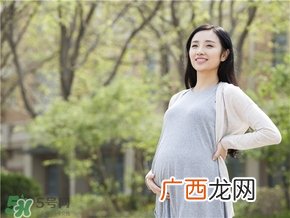 孕妇装怎么选？孕妇装怎么搭配好看？