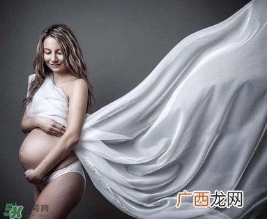 孕妇装怎么选？孕妇装怎么搭配好看？